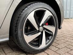 Volkswagen-Polo-24