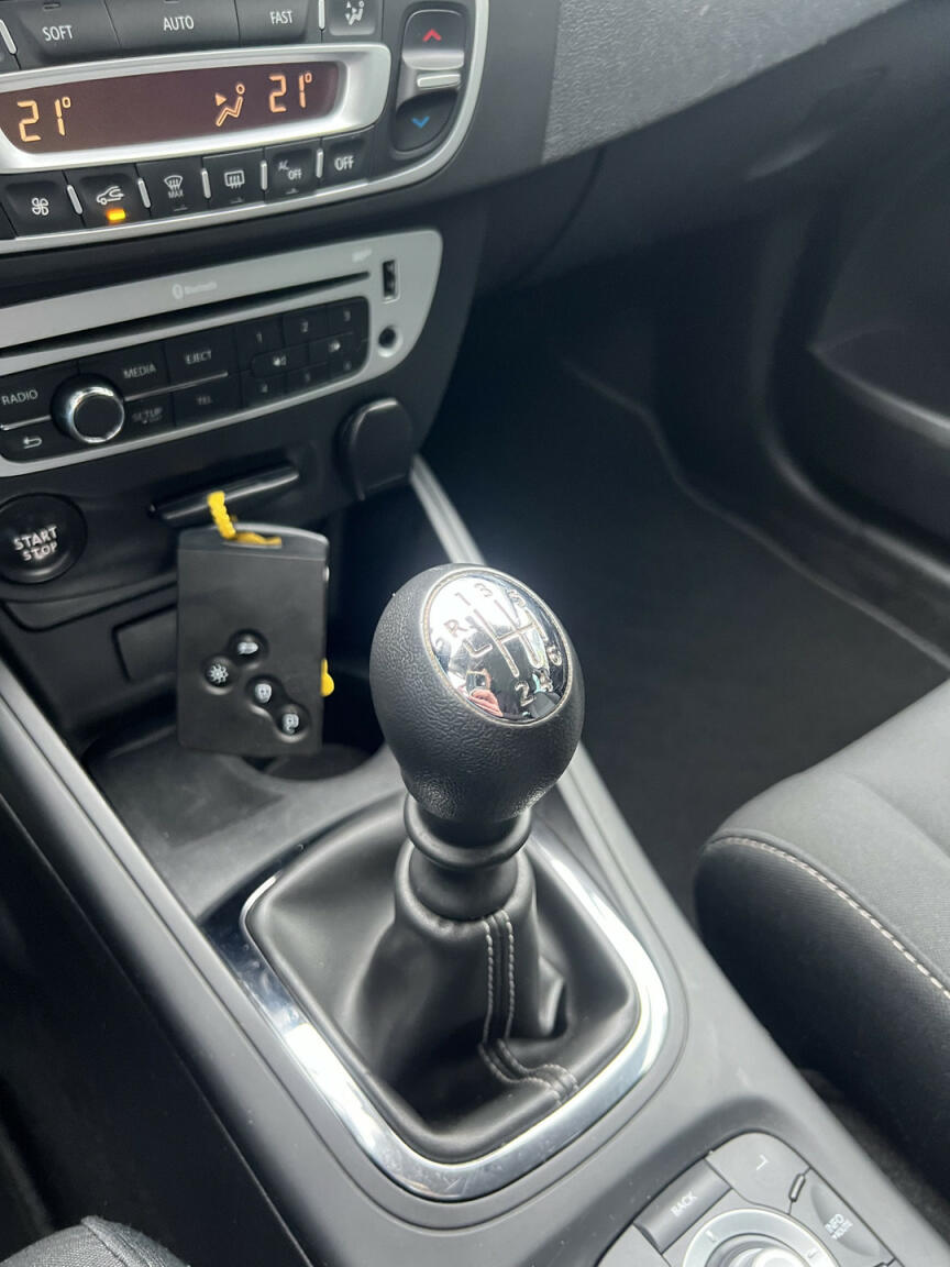 Renault-Mégane Estate-18