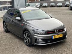 Volkswagen-Polo-13
