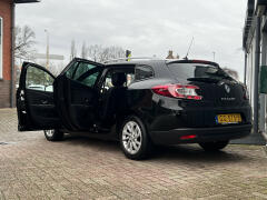 Renault-Mégane Estate-3