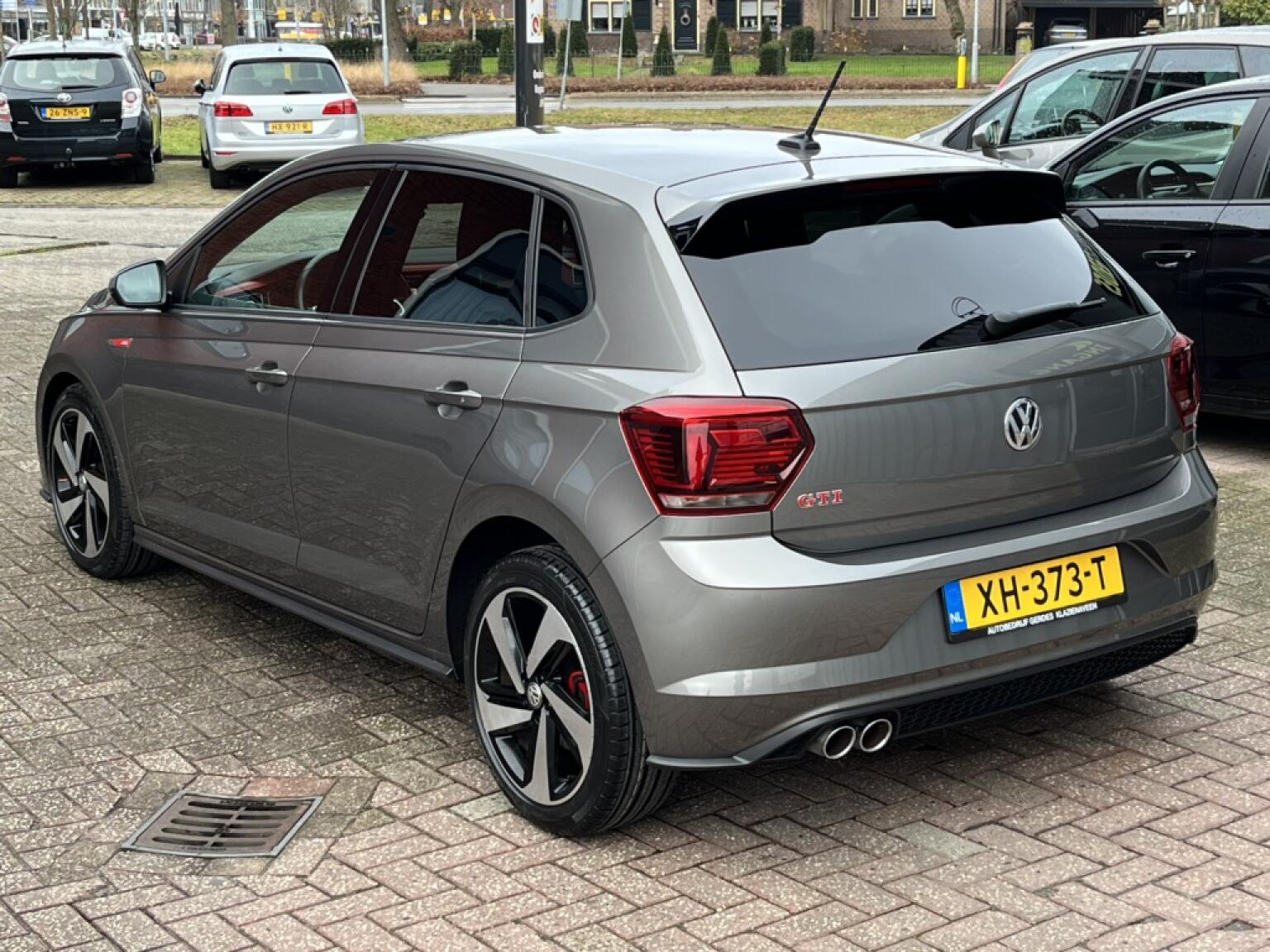 Volkswagen-Polo-12