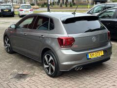 Volkswagen-Polo-12
