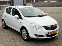 Opel-Corsa-13