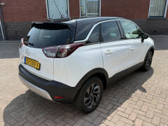 Opel-Crossland X-11